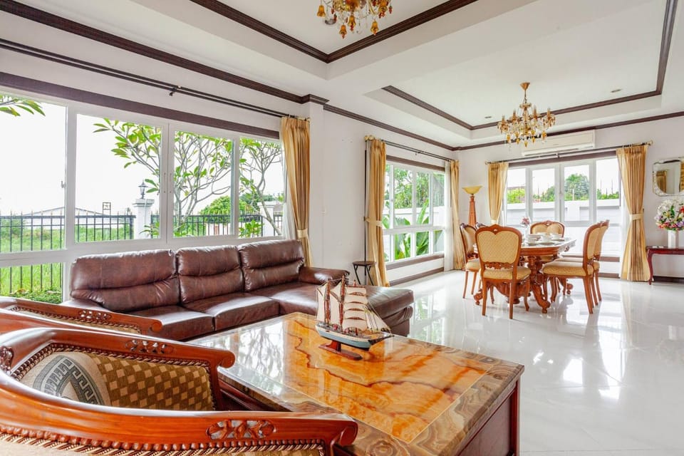 Living room, Lobby or reception, Decorative detail