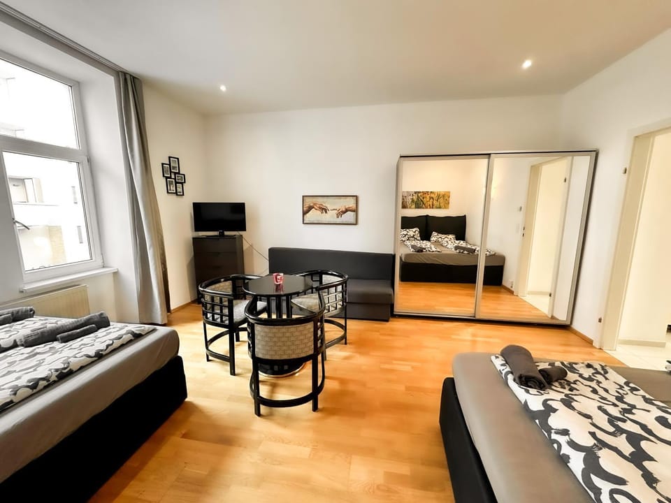 Lovely Rooms in Brigittenau Area MM10 Vacation rental in Vienna