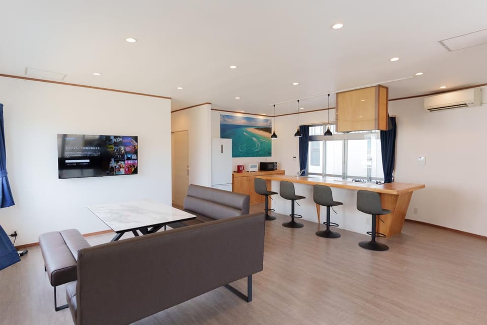 TV and multimedia, Living room, Dining area, air conditioner