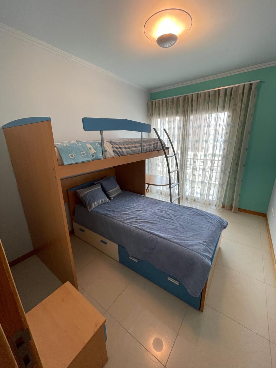 bunk bed