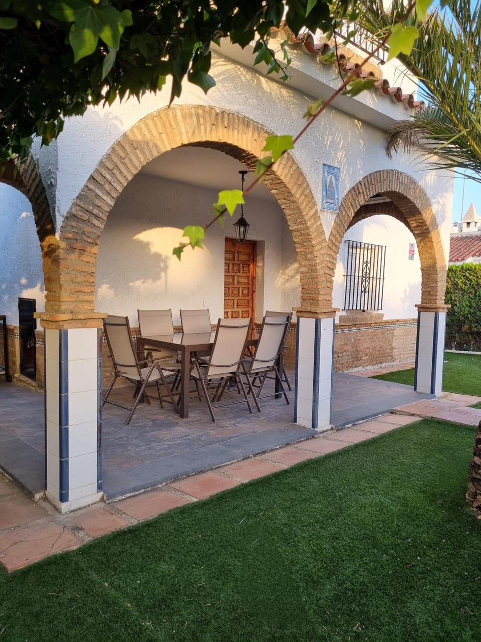 Patio, Garden, Dining area