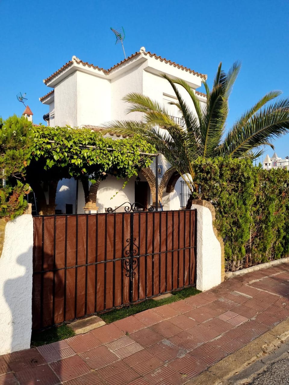 Property building, Garden
