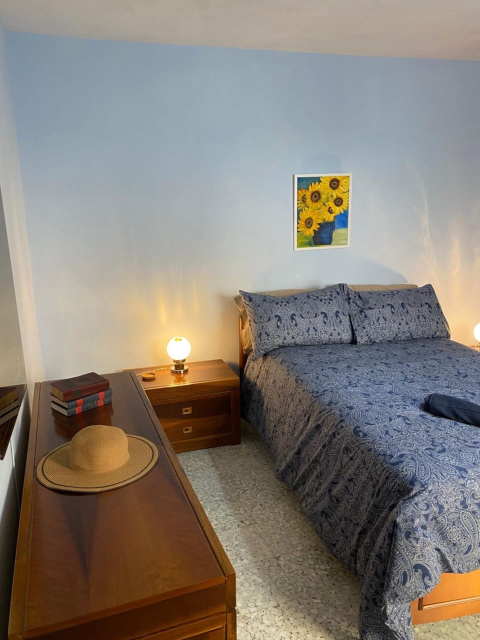 Bed, Bedroom, internet, towels, wardrobe