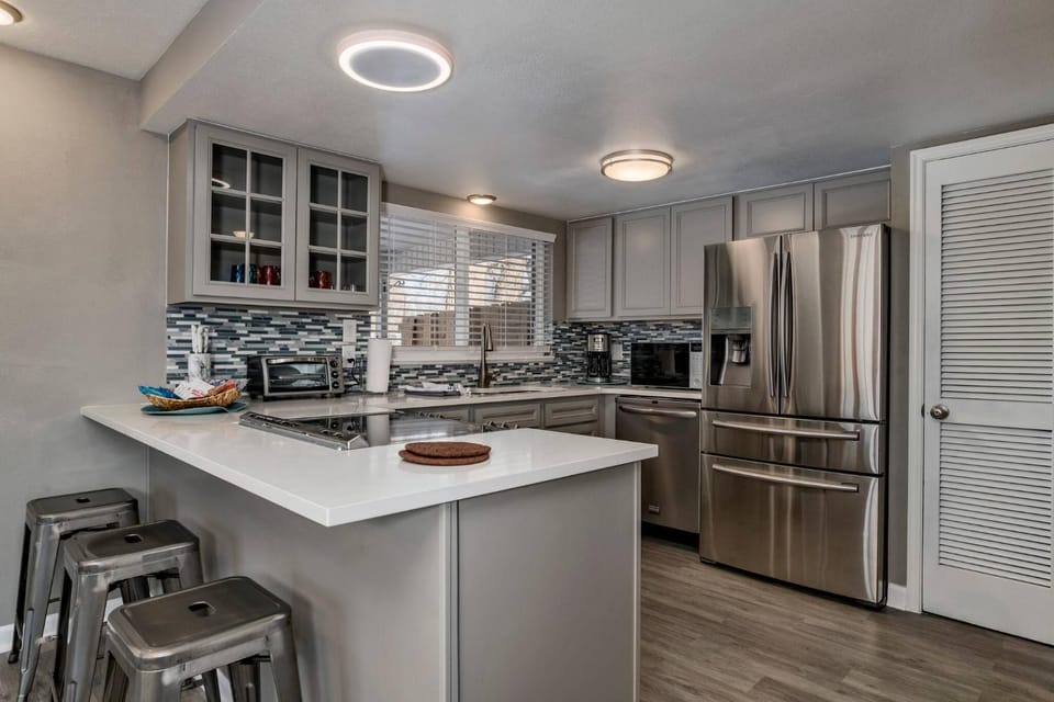 TV and multimedia, Kitchen or kitchenette, stove