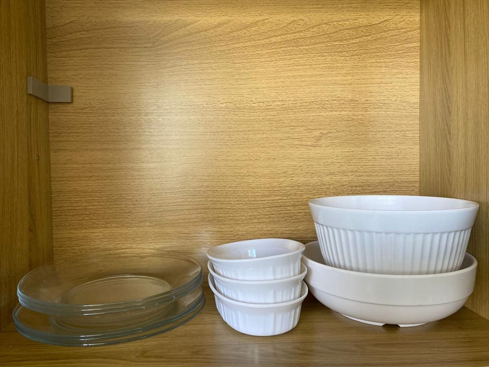 locker, minibar