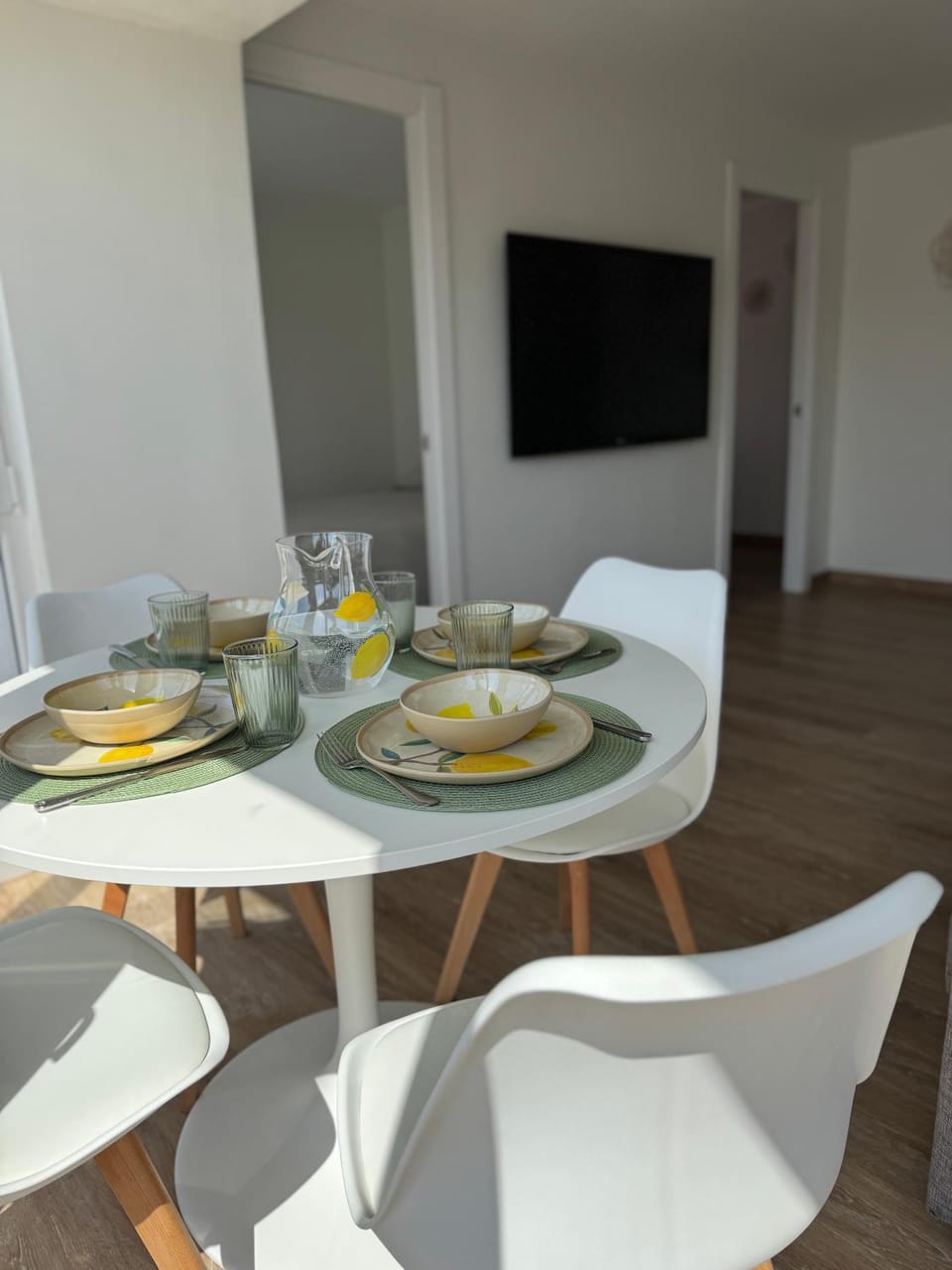 Communal lounge/ TV room, TV and multimedia, Evening entertainment