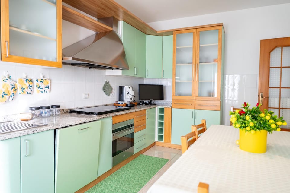 Dining area, dishwasher, oven, stove