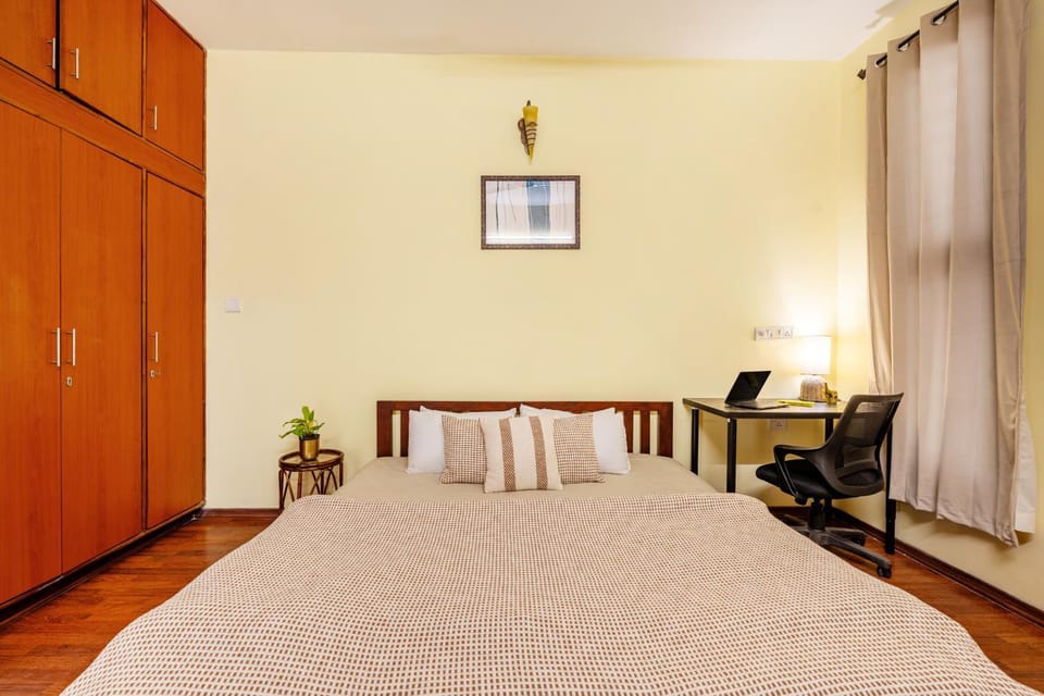 Bed, Photo of the whole room, Bedroom, wardrobe
