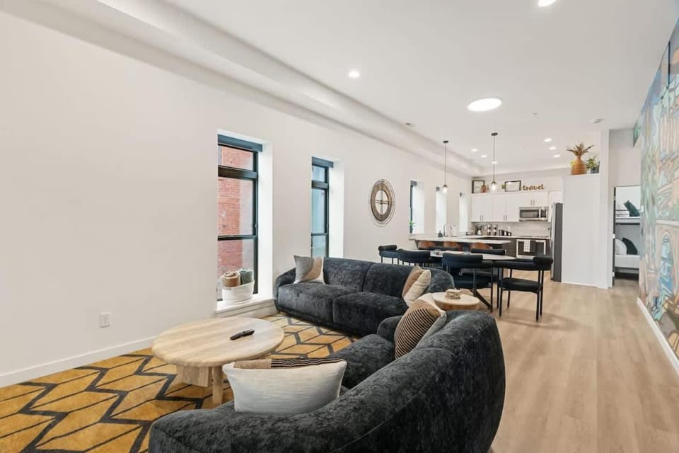 Modern Luxury - 3 Bed in the Heart of Downtown Apartment in Spokane
