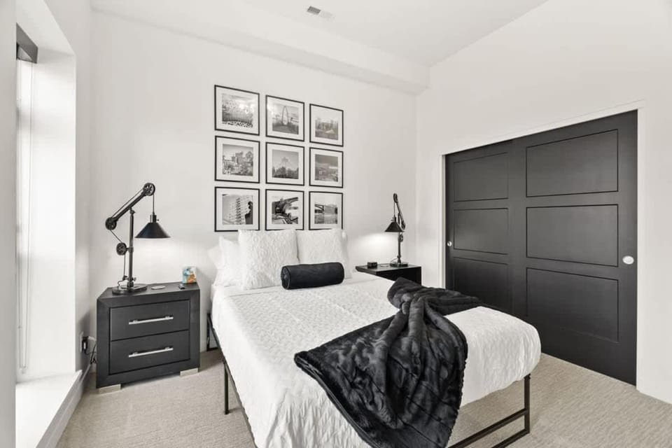 Modern Luxury - 3 Bed in the Heart of Downtown Apartment in Spokane