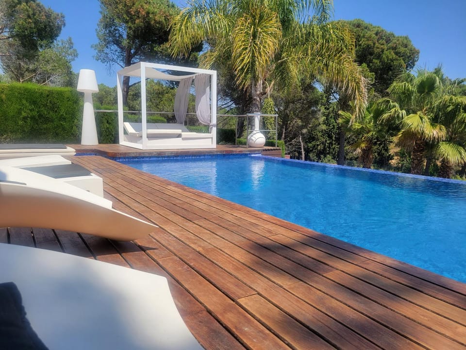 Swimming pool, Swimming pool, sunbed