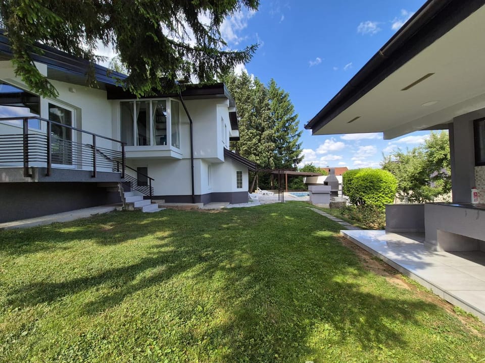 EmUm family cottage House in Federation of Bosnia and Herzegovina