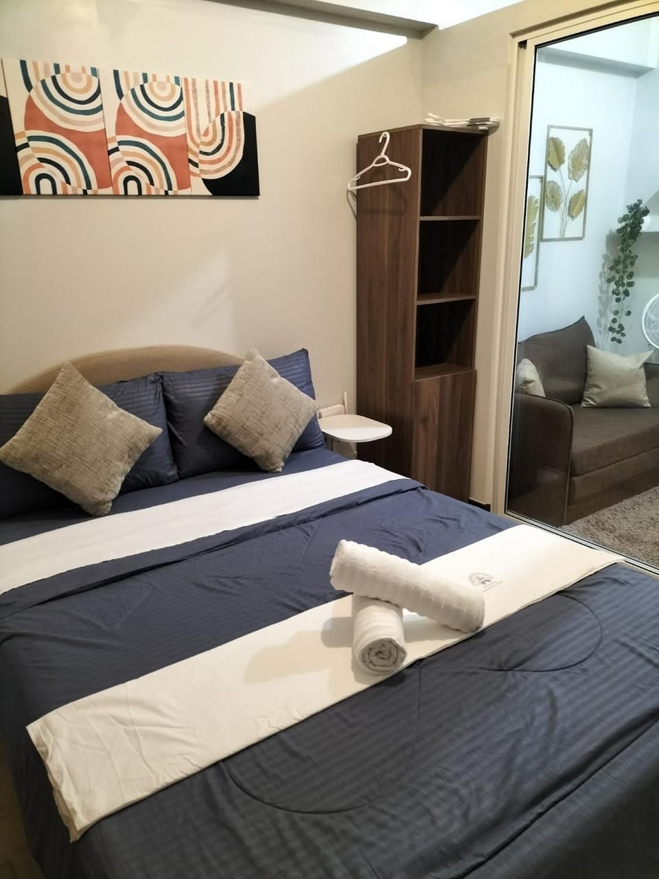 Bed, Photo of the whole room, Bedroom