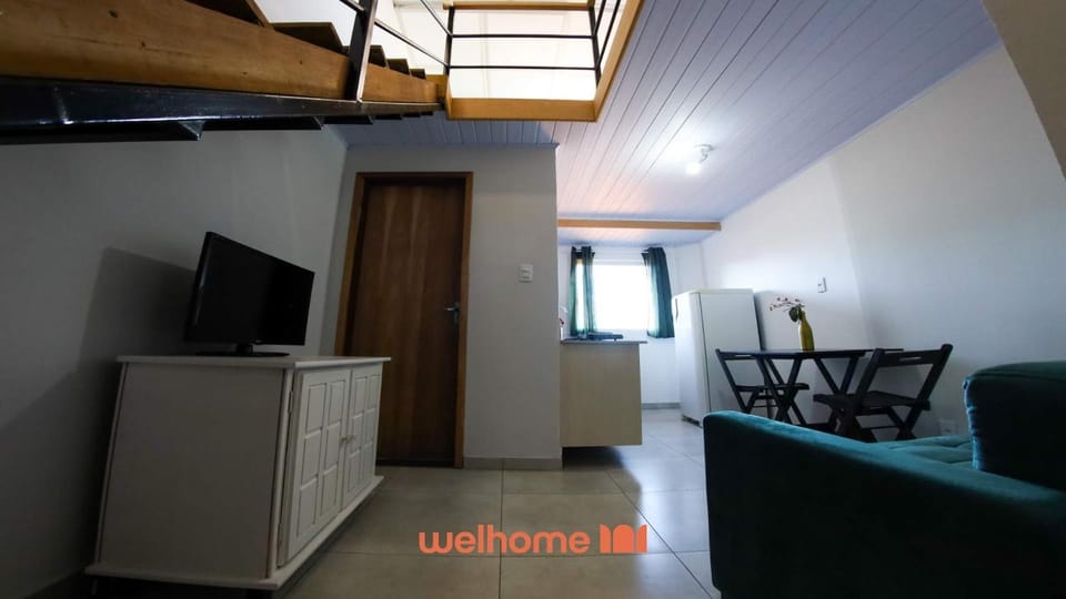 Loft no Centro de Ponta Grossa com Mezanino Apartment in State of Paraná