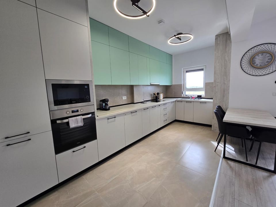 Kitchen or kitchenette, Dining area, dishwasher, oven, stove, toaster