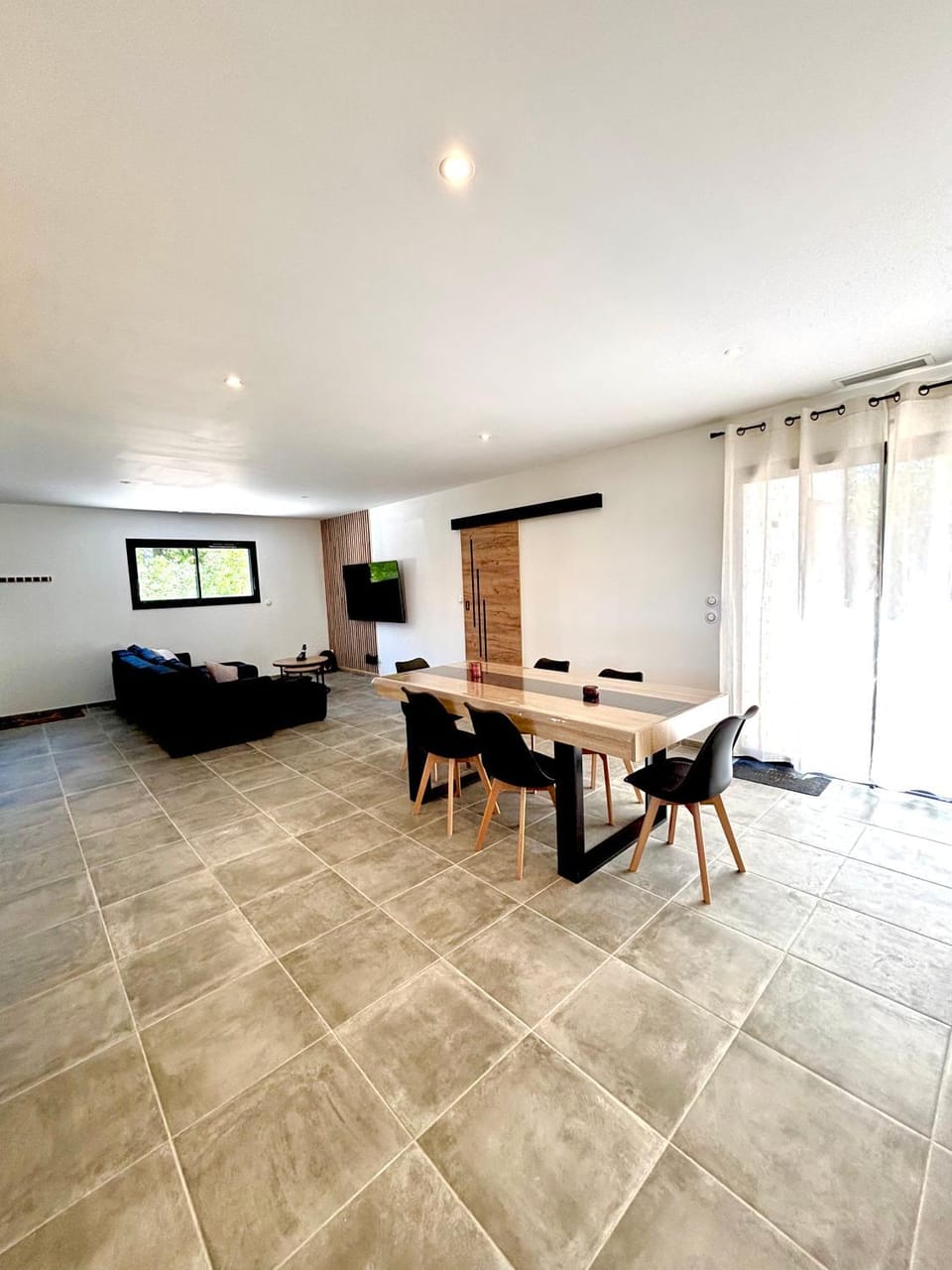 La vill'ona Villa in Grospierres