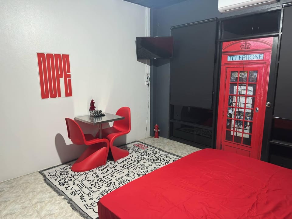 Photo of the whole room