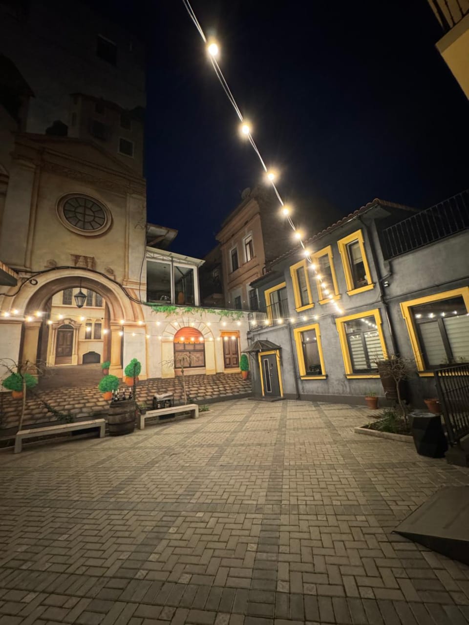 Одесса Malenkaja Italy s terrasoi na krushe Apartment in Odessa