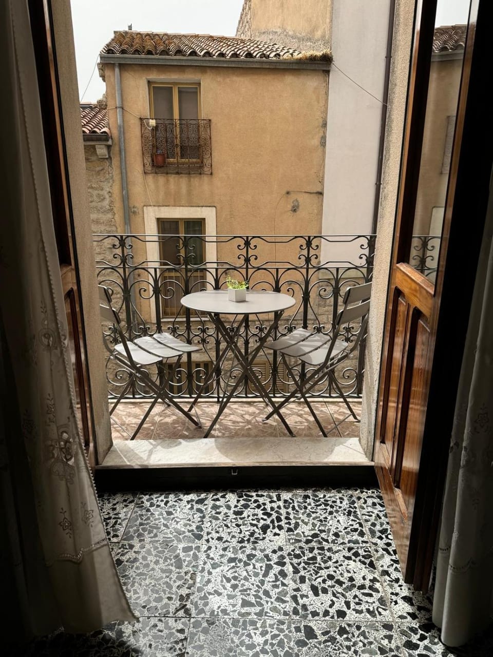 Property building, Balcony/Terrace