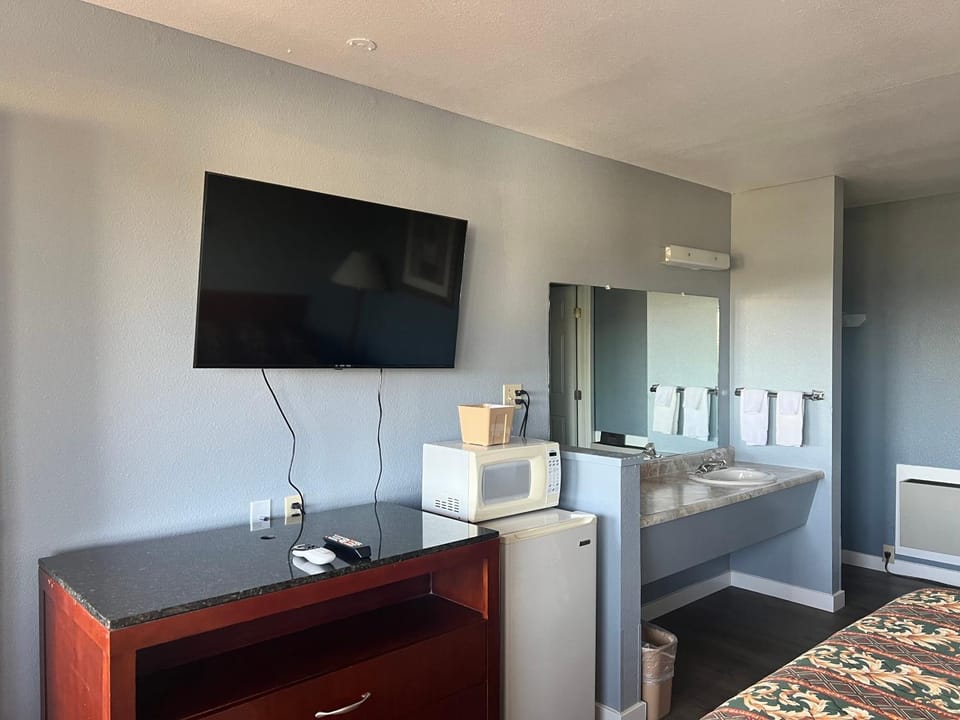 Oasis Inn and Suites Hotel in Fallon