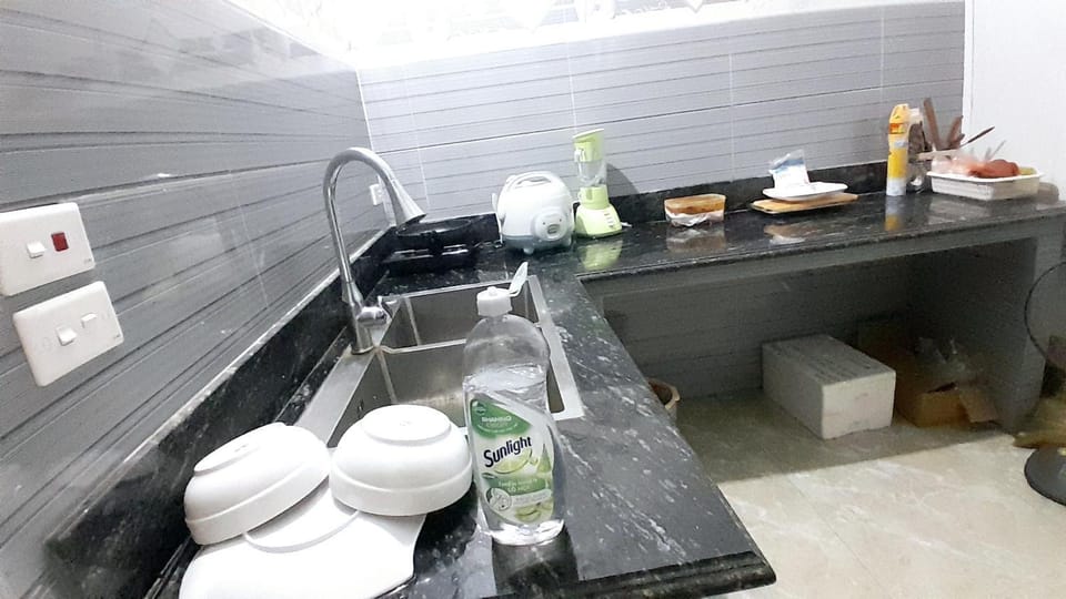 Kitchen or kitchenette, kitchen, kitchen