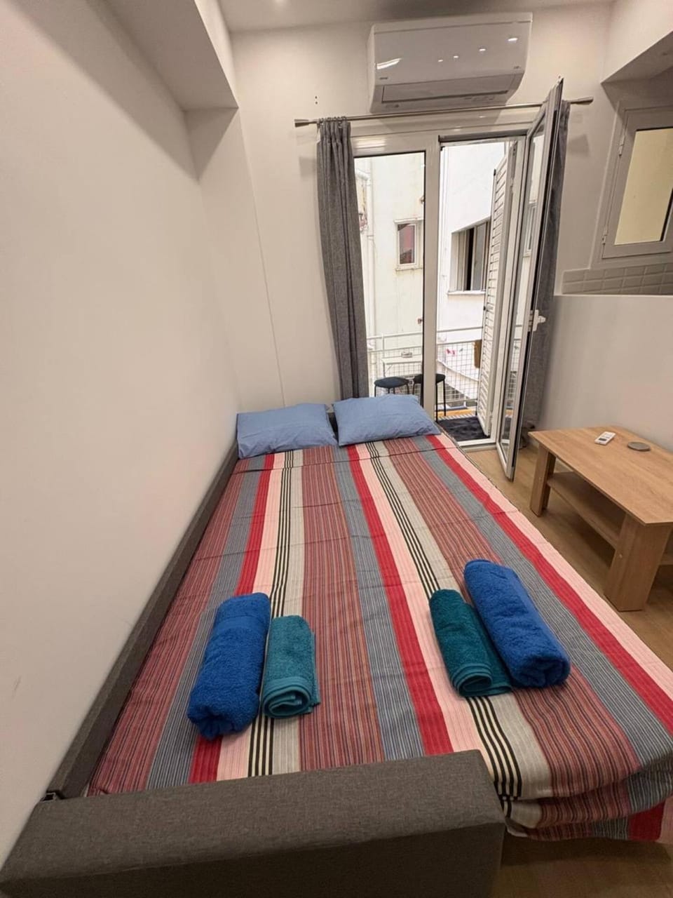 AtticHub Apartment in Athens