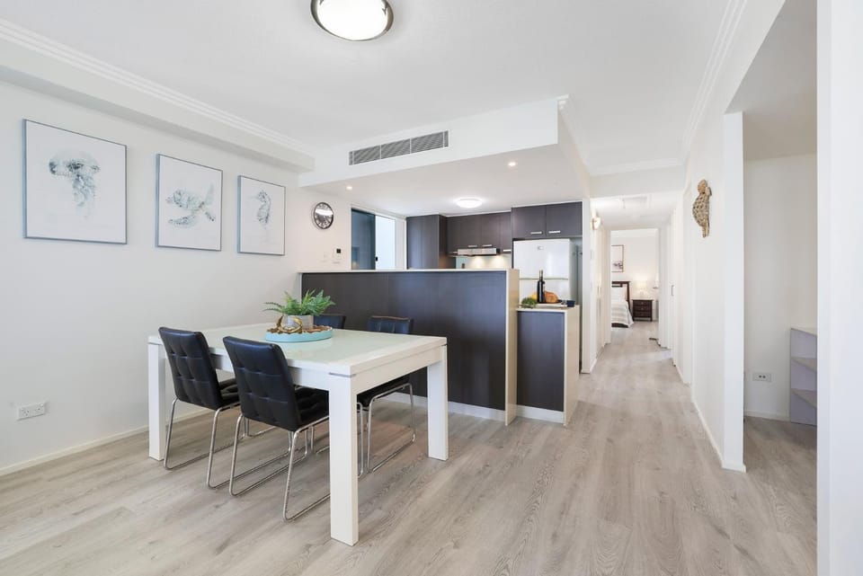 Dwell 40, Oceanfront Apartment Apartment in Bargara