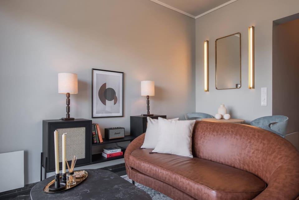 Living room, Photo of the whole room, Seating area, Dining area