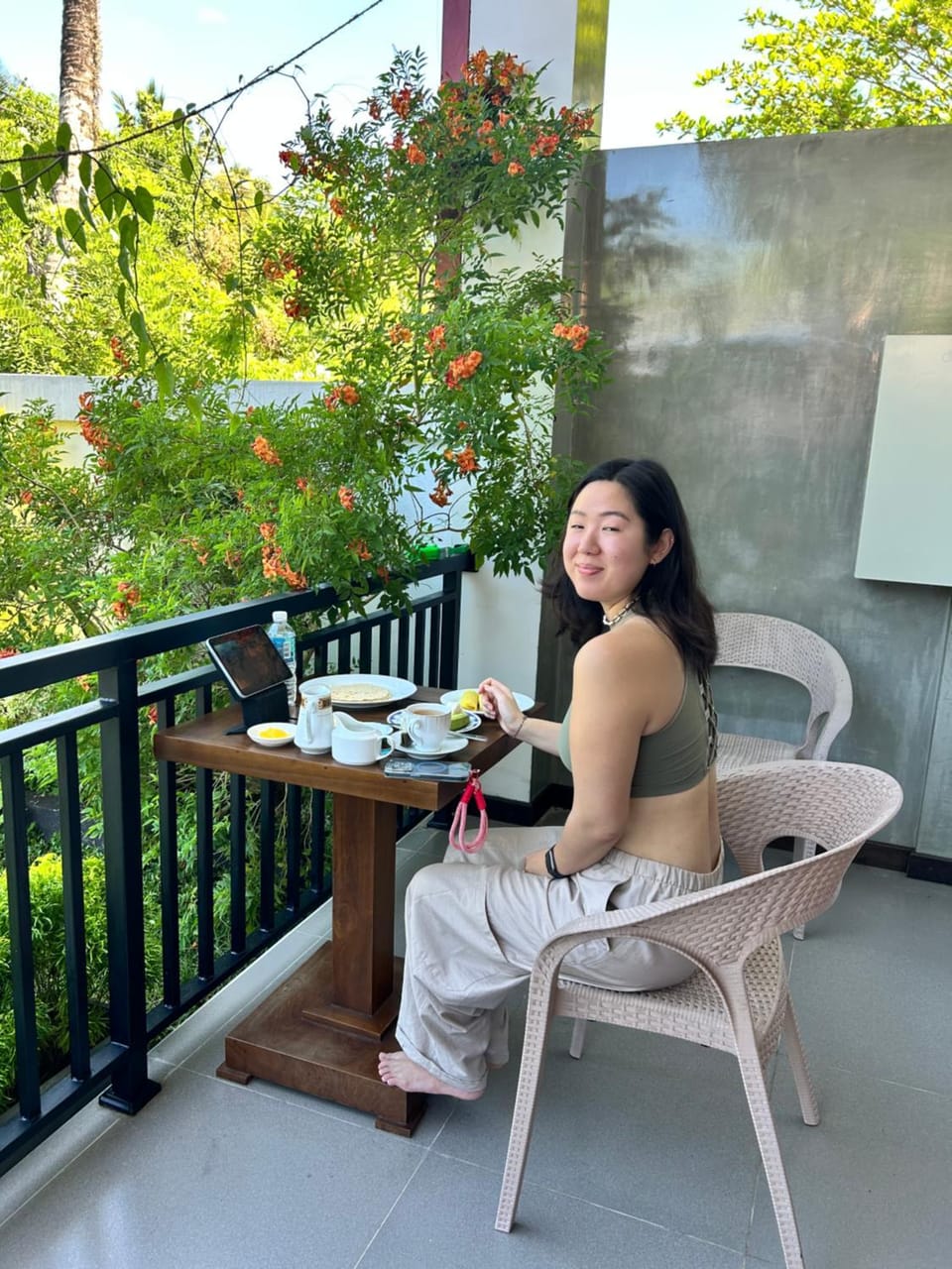 Spring, Day, Balcony/Terrace, Guests, Garden view