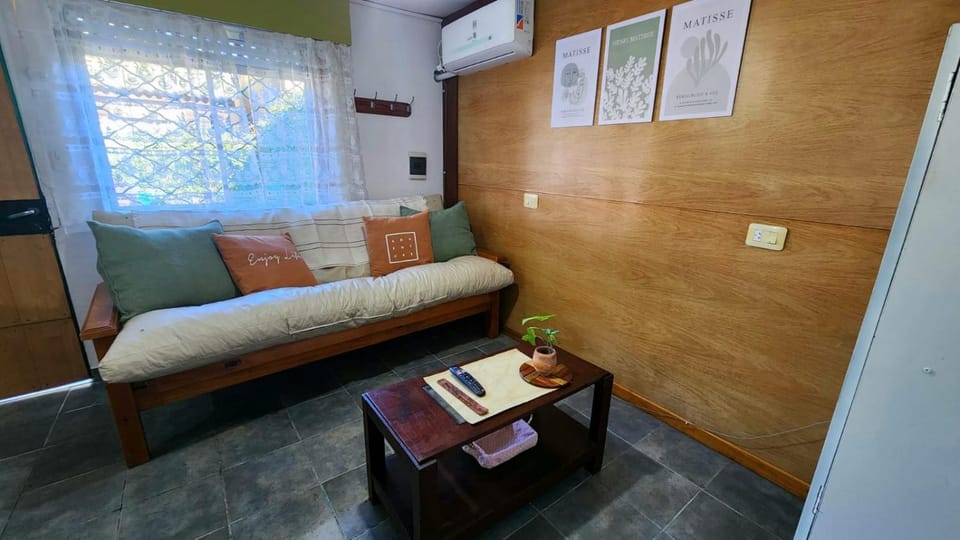 Casa 2 ambientes con jardín y garage House in Gualeguaychú