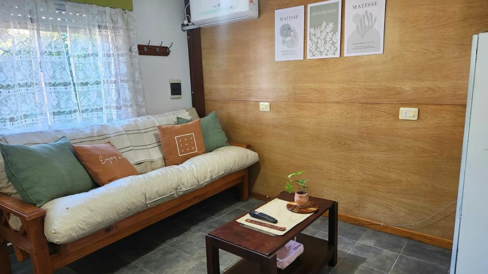Casa 2 ambientes con jardín y garage House in Gualeguaychú