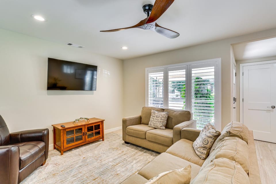 Walk to Park & Aquatic Center: Airy Redding Home! House in Redding