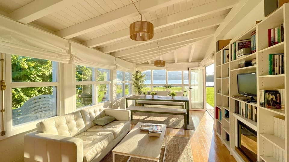 The Cliffs - Cedeira Bay House in Galicia