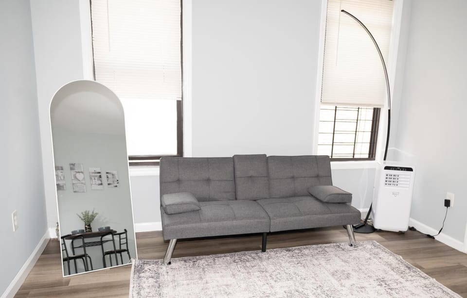 Noir Brighton Beach 2Min Walk to Ocean n Subway Chic Stay Vacation rental in Brighton Beach