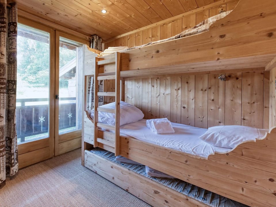 Chalet familial à Saint-Gervais, 6 chambres, 12 pers, WiFi, parking - FR-1-663-27 Chalet in Combloux