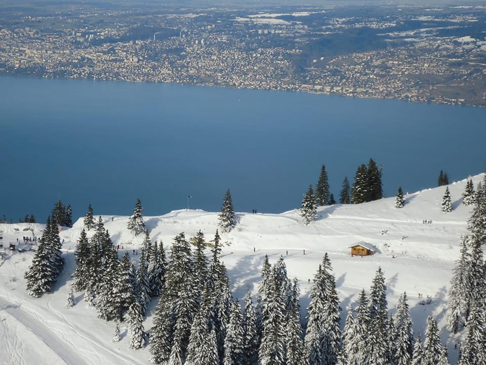 Appartement spacieux proche pistes avec parking privé - FR-1-498-116 Apartment in Haute-Savoie
