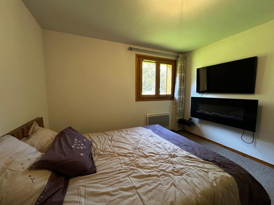 Appartement spacieux proche pistes avec parking privé - FR-1-498-116 Apartment in Haute-Savoie