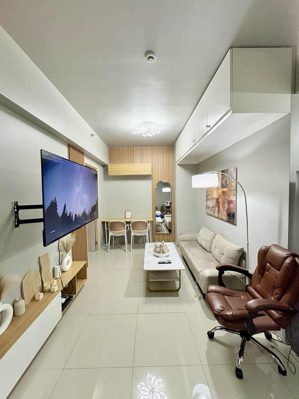2 Bedroom Unit at Central Makati Apartment hotel in Makati