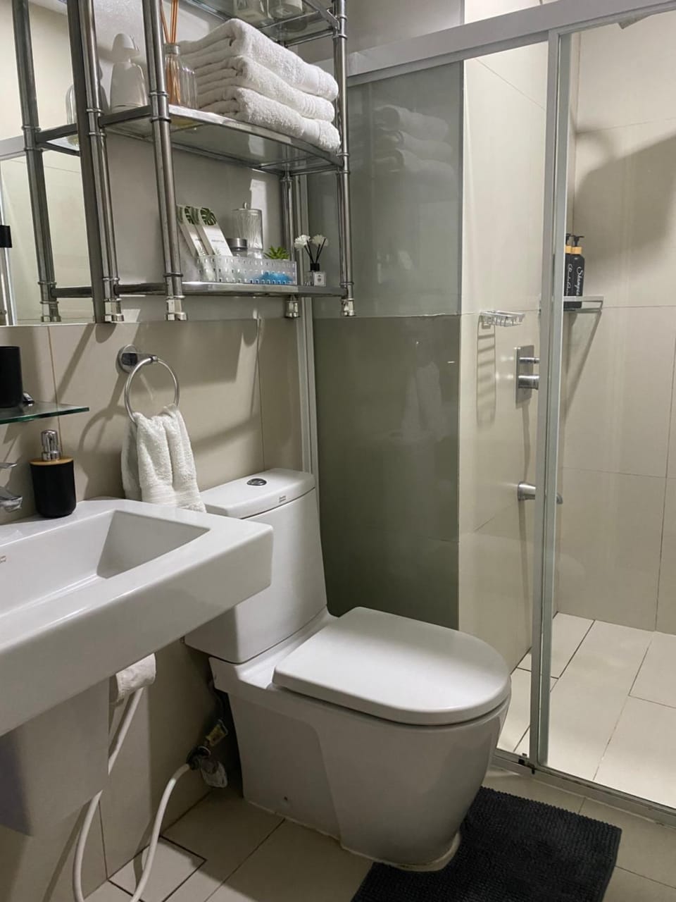 Calyx Residences High End 1 Bedroom Unit Apartment hotel in Lapu-Lapu City