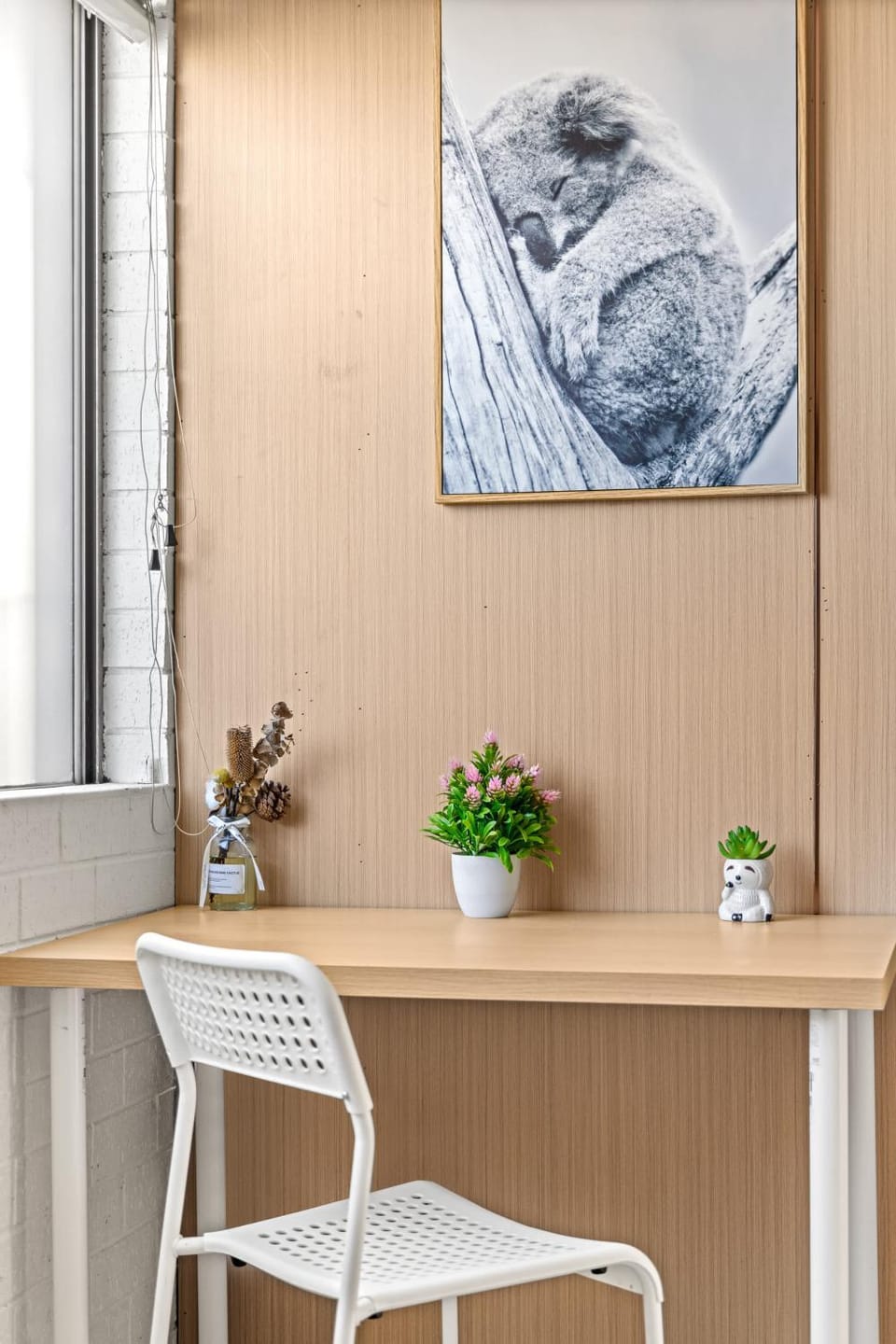 Smart Stay with Convenience - Private Single Room in Liverpool - Shared Bathroom Bed and Breakfast in Sydney