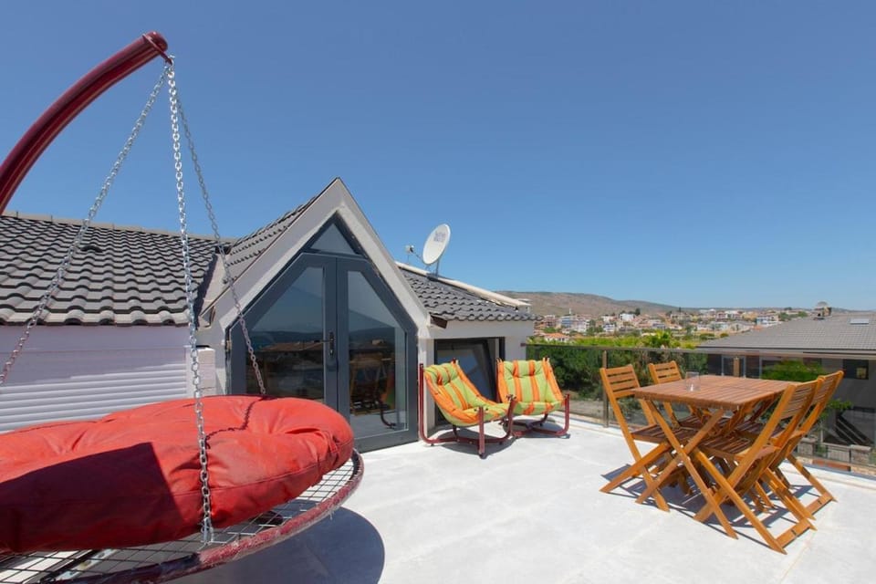 Patio, Day, Natural landscape