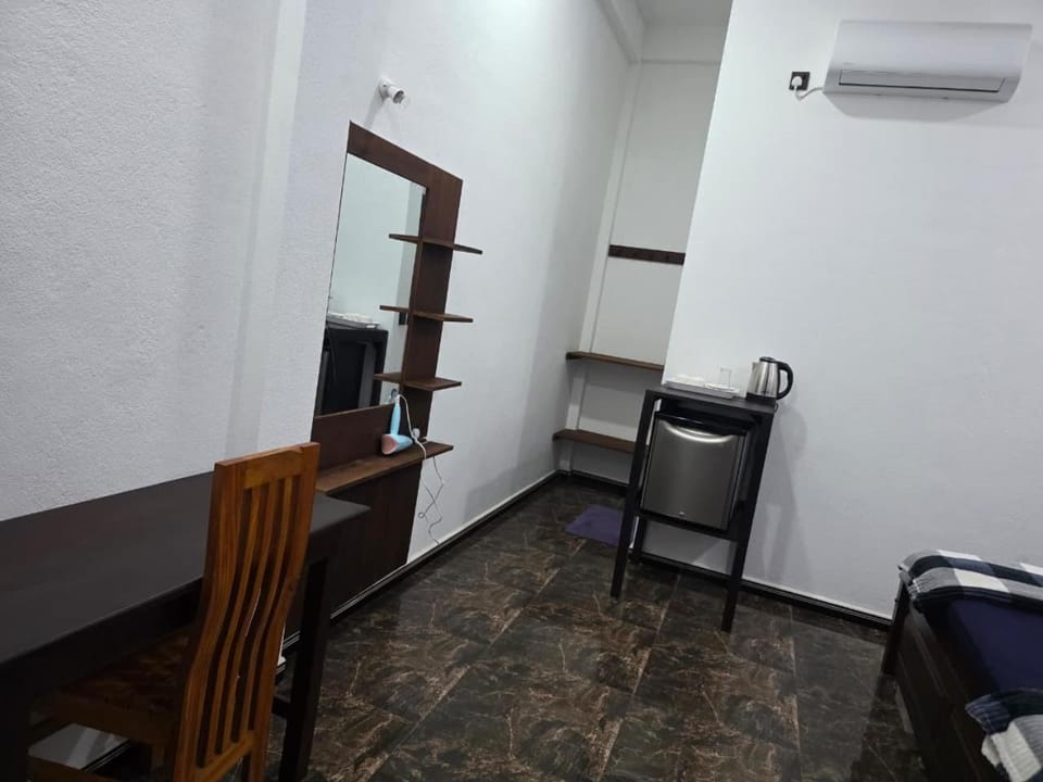 minibar, air conditioner