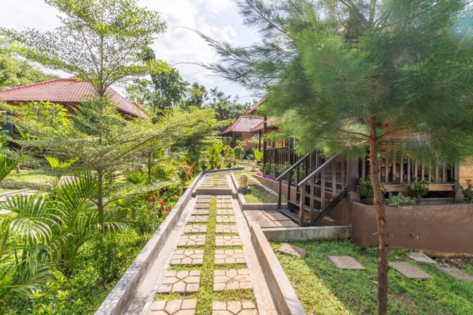 Sun and Moon Bungalow Village Hotel in Bali
