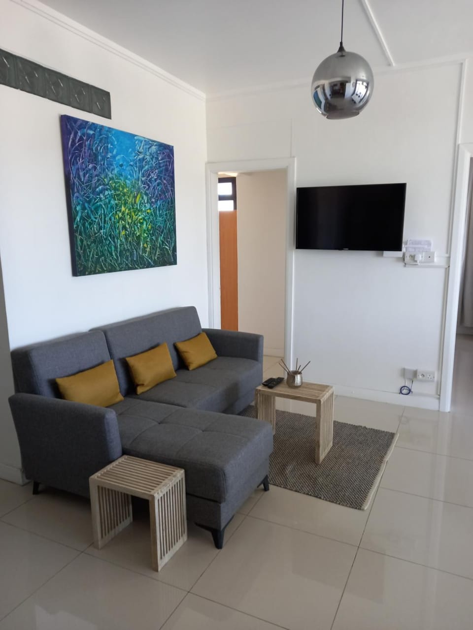 Communal lounge/ TV room