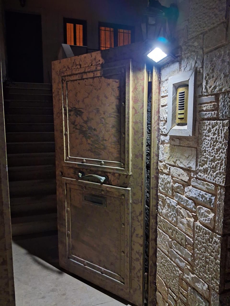 Facade/entrance, Night