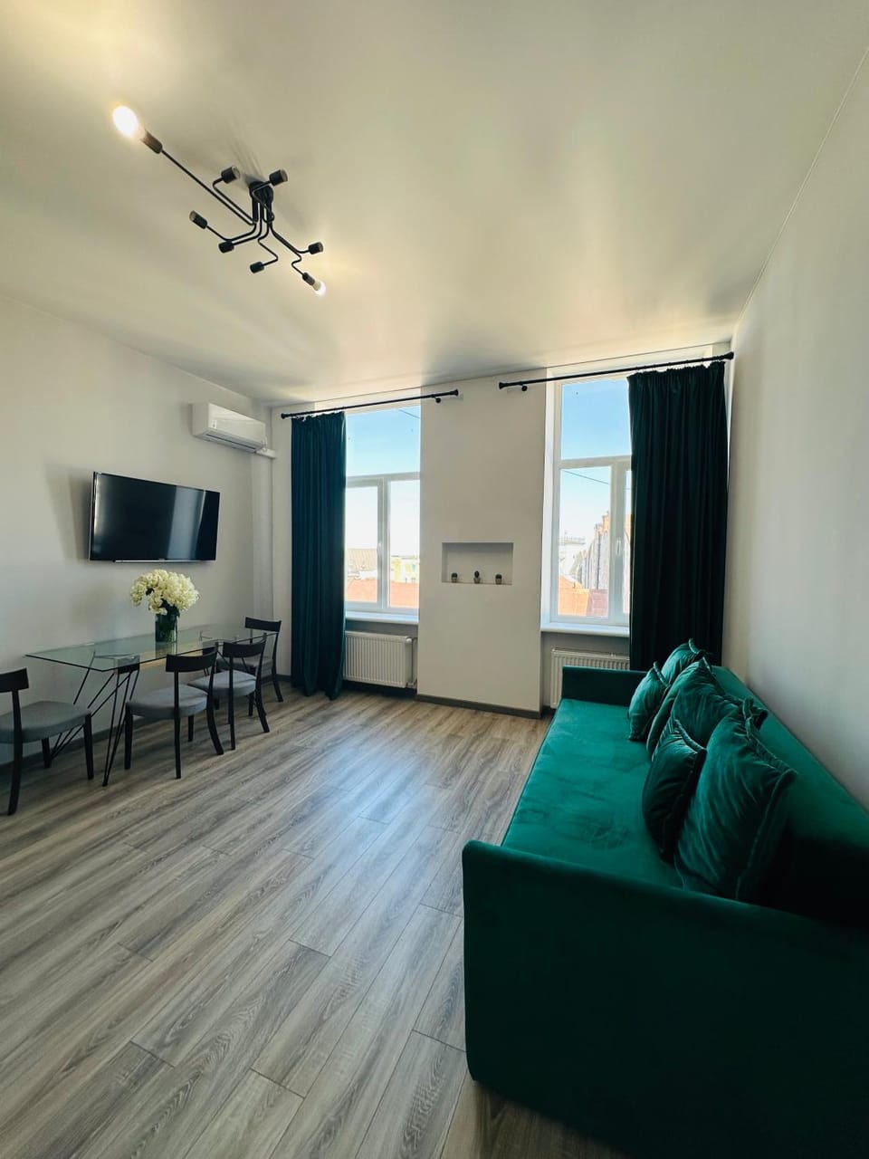 3х кімнатні апартаменти на Франка 1 Apartment in Ukraine