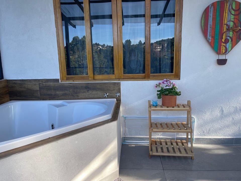 Chalé Jasmim a 4 km do centro Capivarí House in Campos do Jordão