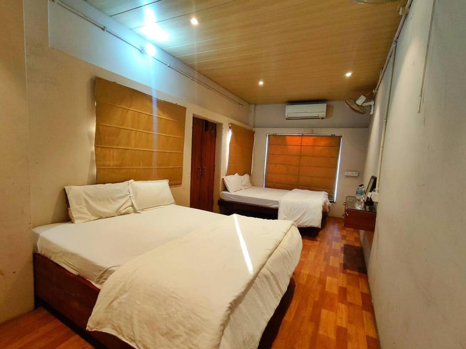 GDS Garden Farm House Stay Villa in Varanasi
