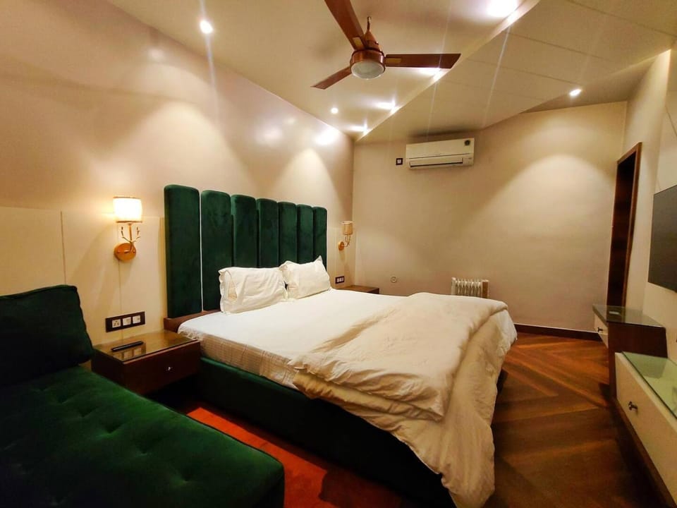 GDS Garden Farm House Stay Villa in Varanasi