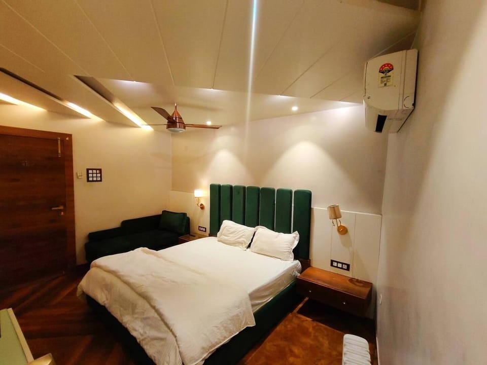 GDS Garden Farm House Stay Villa in Varanasi
